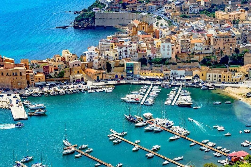 Domus Federiciana Hotel Castellammare del Golfo Exterior foto